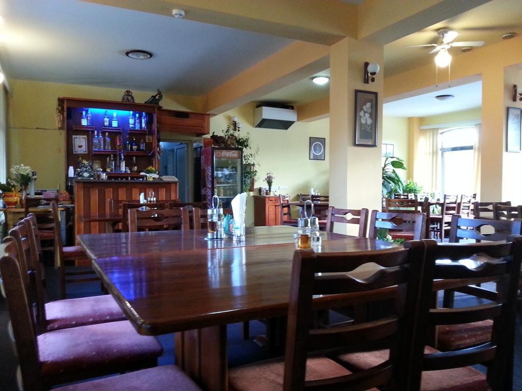 Family Hotel IV Velingrad Exterior foto