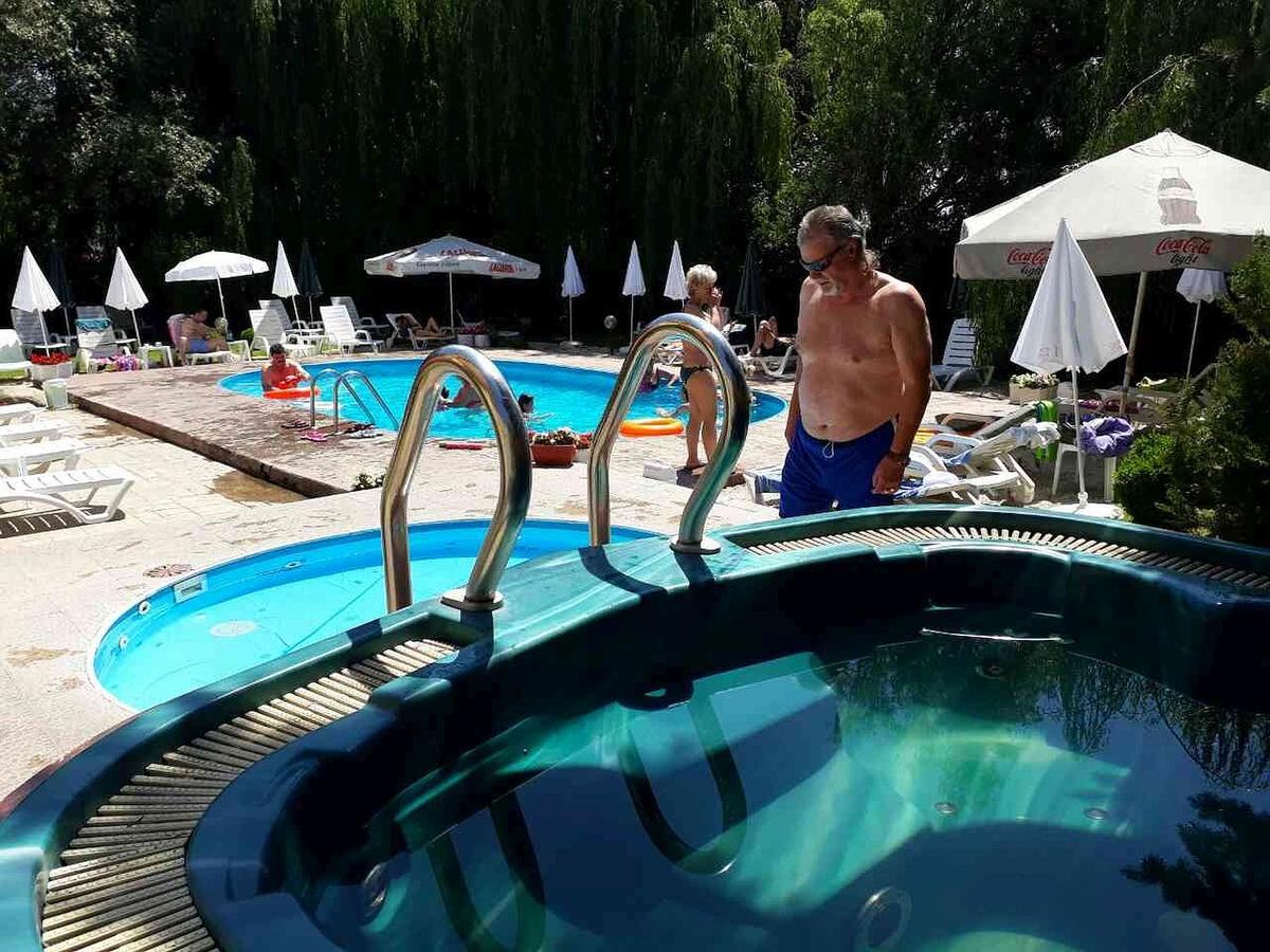 Family Hotel IV Velingrad Exterior foto