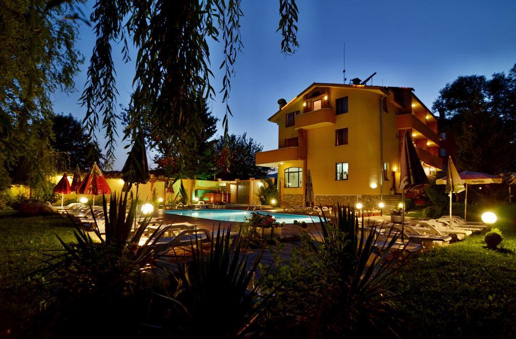 Family Hotel IV Velingrad Exterior foto