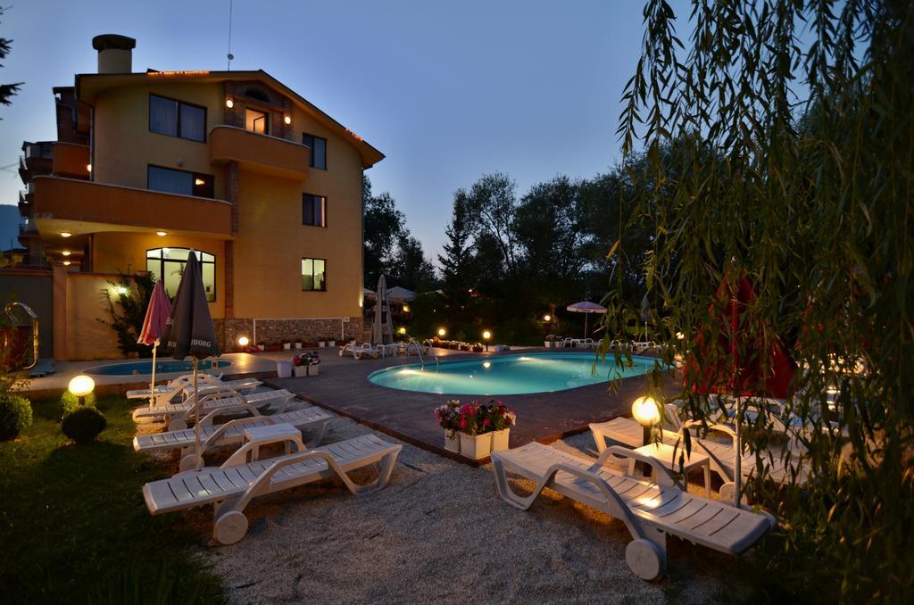 Family Hotel IV Velingrad Exterior foto